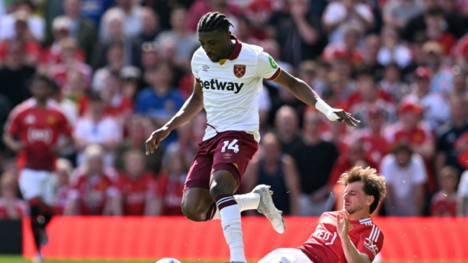 Meia gan&ecirc;s Mohammed Kudus deixa West Ham e assina com Tottenham
