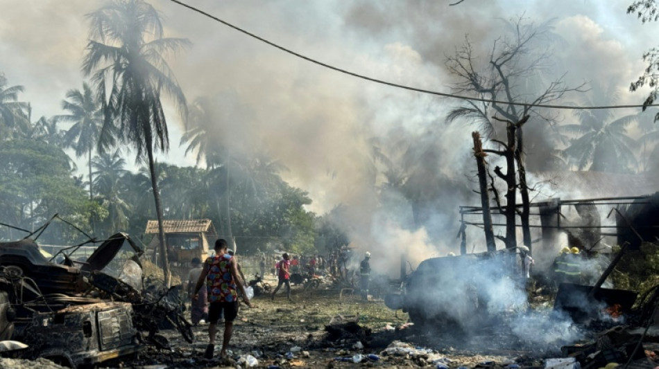 Birmanie : 50 morts sur un march&eacute; bombard&eacute; par l'arm&eacute;e, selon des sources humanitaires 