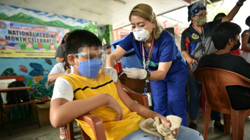  Viral anti-vax posts weaponise Philippine inoculation fears 