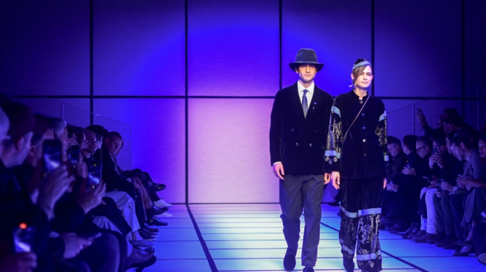 Giorgio Armani presenta una nueva colecci&oacute;n masculina, elegante y sin ataduras