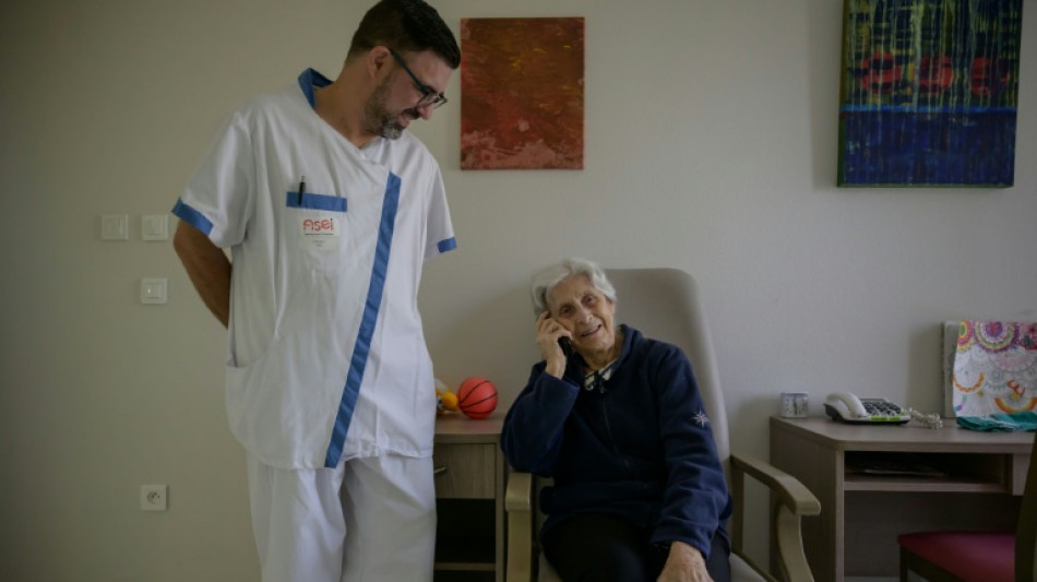  Compagnon artificiel, robot stimulateur... L&rsquo;IA, au chevet des malades d&rsquo;Alzheimer 