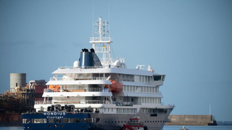  Repatriados 94 passageiros e tripulantes de navio afetado por hantav&iacute;rus 