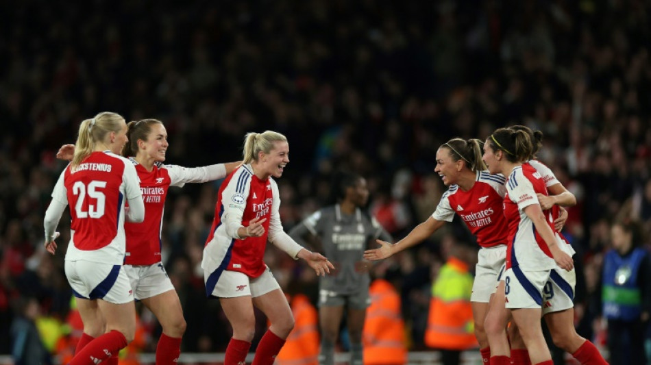Arsenal vence Real Madrid (3-0) e vai enfrentar Lyon nas semis da Champions feminina