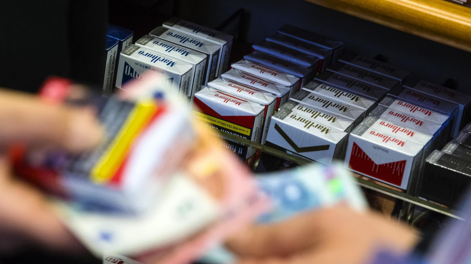  Oncologi, 'gi&agrave; 18mila cittadini hanno firmato per aumento costo sigarette' 