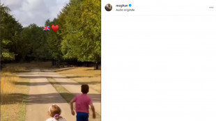 La serenità dei Sussex nel primo video in Gb dopo le nuove tensioni col re