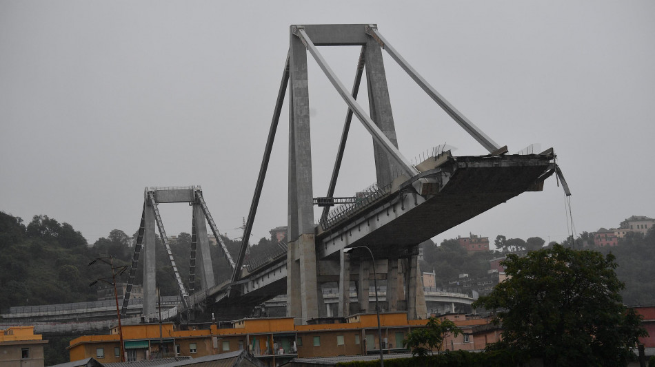  Ponte Morandi, le scuse di Autostrade: 'Ferite indelebili le azioni e scelte di alcuni' 