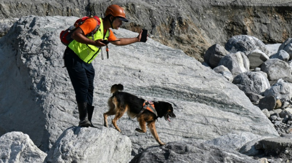  Nepal's grim DNA puzzle to identify flood dead 