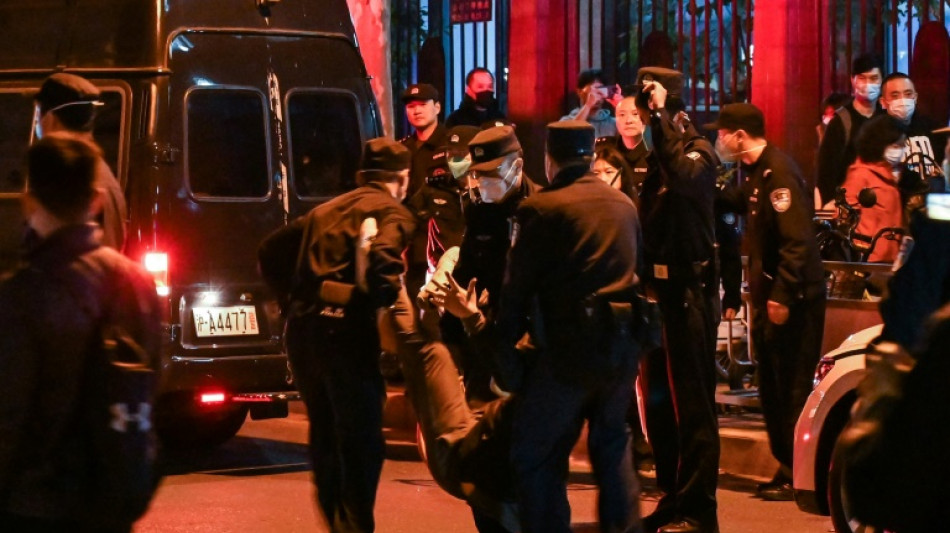 A 'asfixia' permanece um ano depois de protestos contra medidas anticovid na China