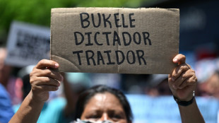 El Salvador prolonga la detenci&oacute;n de presuntos pandilleros de cara a juicios masivos