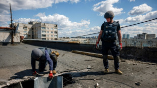 Los zapadores buscan restos de cohetes rusos en J&aacute;rkov