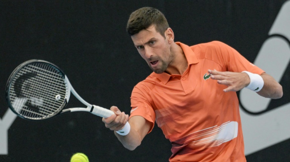 ATP: Djokovic tremble mais se qualifie pour les quarts &agrave; Adela&iuml;de