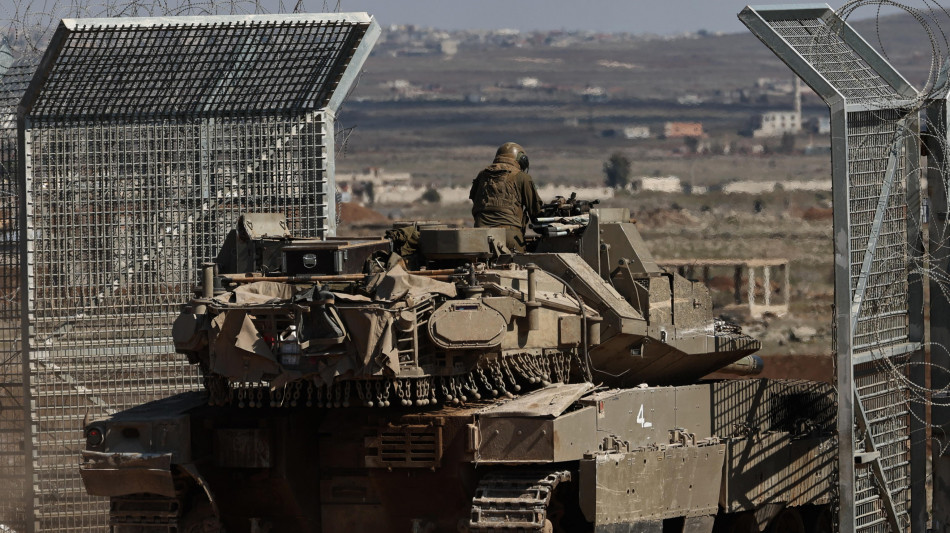  Media, nuova incursione israeliana in Siria. Carri armati e militari nel sud-ovest 
