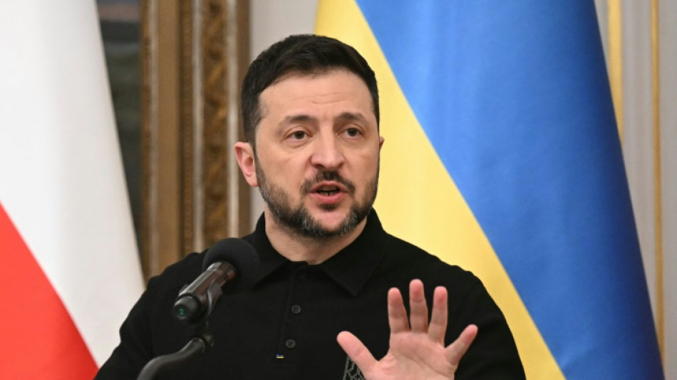 Selenskyj fordert 250 Milliarden Dollar aus eingefrorenem russischen Verm&ouml;gen f&uuml;r Waffen