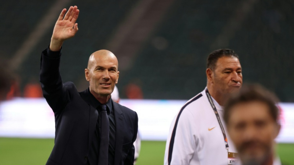  Foot: Zidane r&eacute;ussit sa premi&egrave;re &agrave; la t&ecirc;te des Bleus, coup dur pour Mbapp&eacute;  