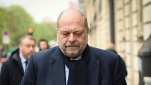 Soup&ccedil;ons de conflits d'int&eacute;r&ecirc;ts : Dupond-Moretti entendu devant la CJR