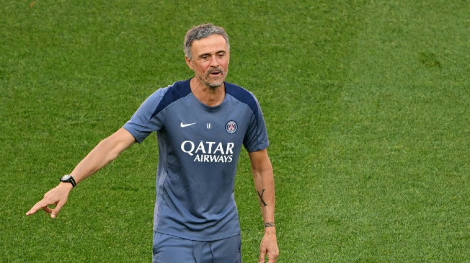  PSG retorna aos treinos sem jogadores da Copa do Mundo 