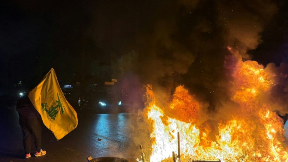  Hisbollah-Anh&auml;nger protestieren in Beirut gegen Libanon-Israel-Abkommen 