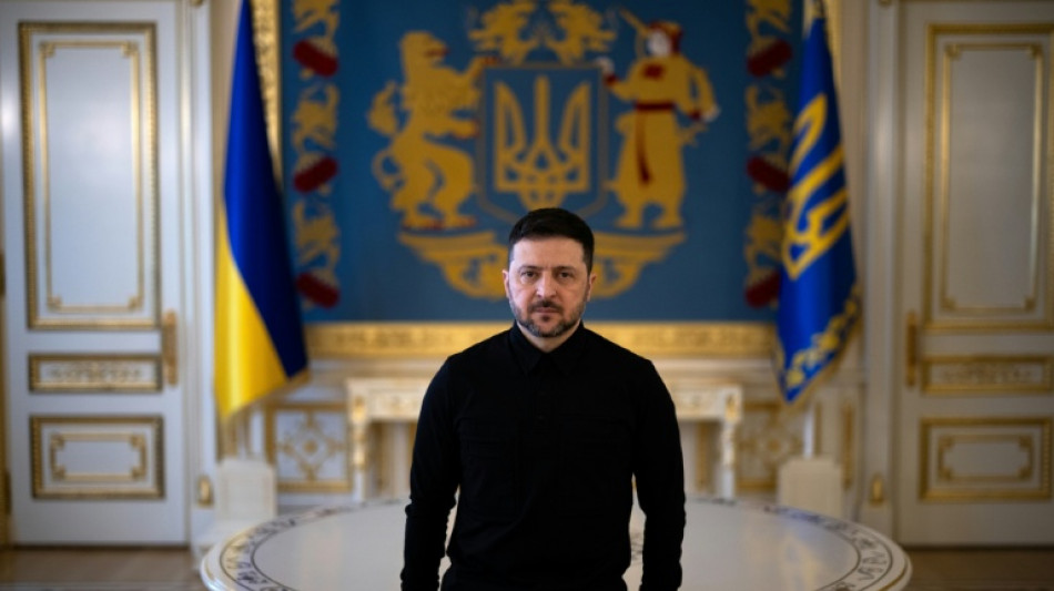  Zelensky tells AFP that Ukraine is not losing the war 