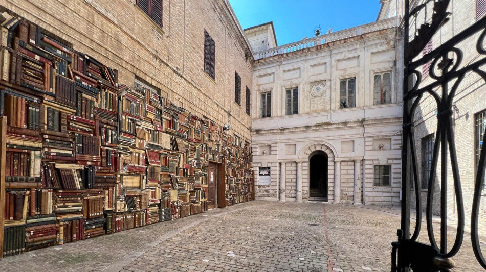 Pesaro 2024, i Magazzini Rossini allestiscono la citt&agrave;