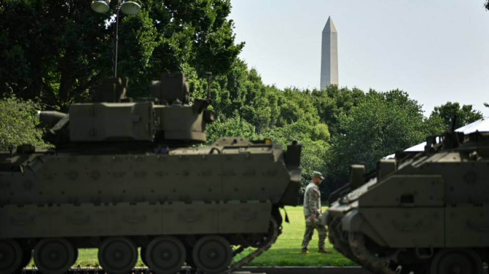 Trump blinda Washington para desfile militar no dia de seu anivers&aacute;rio