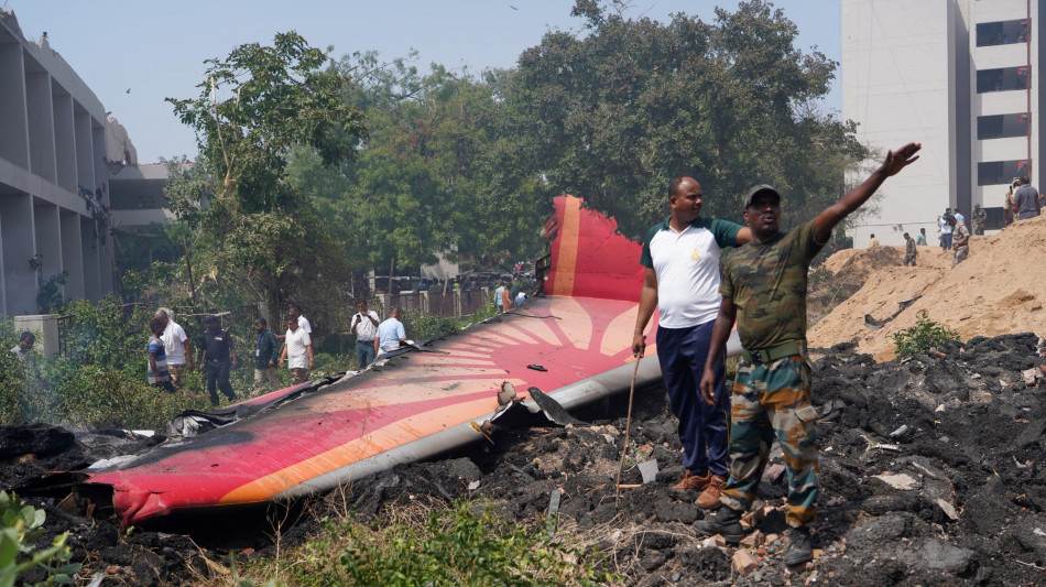 Aereo Air India, 'nessun superstite fra i 242 passeggeri'
