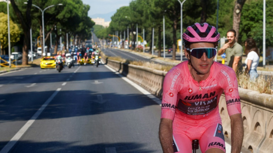 Tour d'Italie: vainqueur du Giro, Simon Yates donne rendez-vous à Pogacar