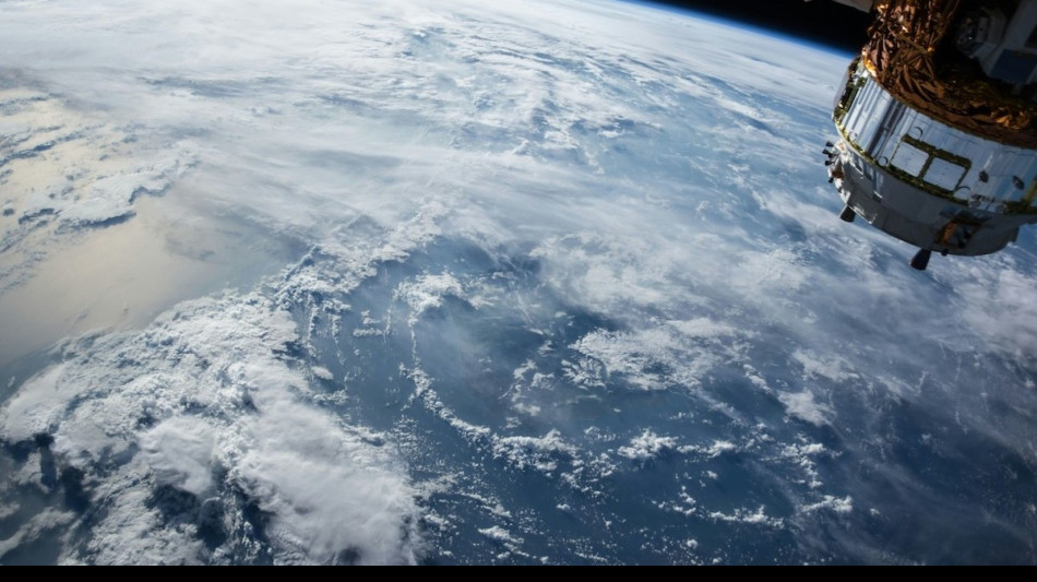  Singapore lancer&agrave; il primo aprile un'agenzia spaziale nazionale 