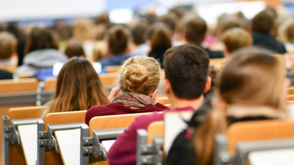  Befragung: Mehr als jeder vierte Studierende lebt noch bei den Eltern 