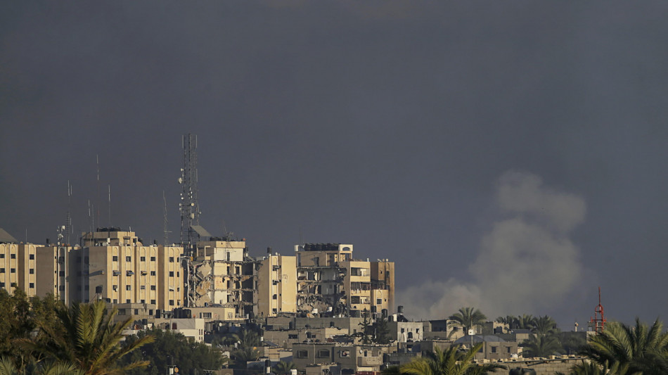 Idf, colpito un grattacielo a Gaza City