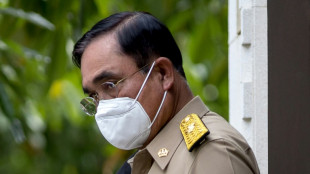 Le Premier ministre suspendu, crise politique en Tha&iuml;lande