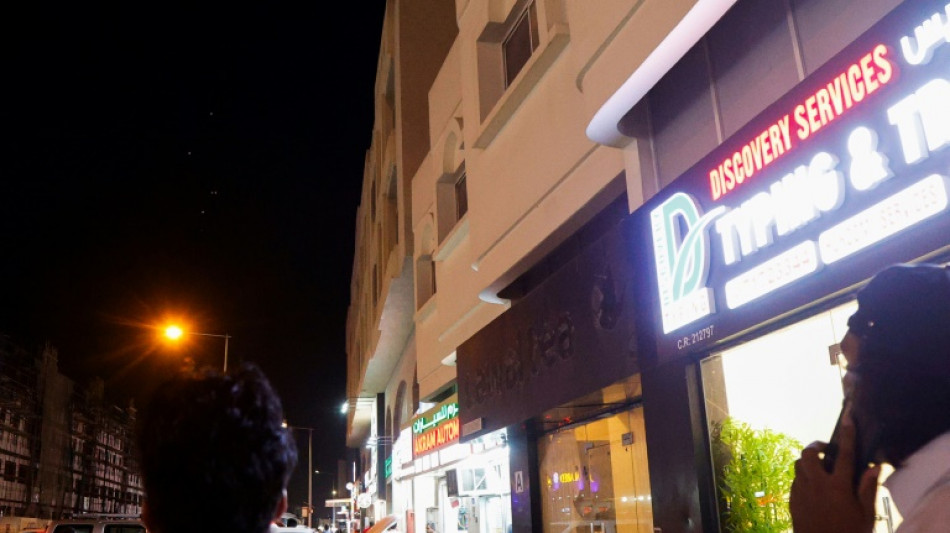 Ir&aacute;n ataca una base de EEUU en Catar y Trump llama a la "paz"