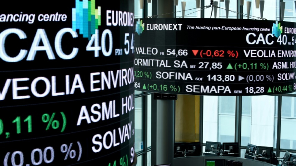La Bourse de Paris termine en hausse avec le recul des prix du brut