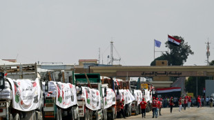 &Agrave; l&rsquo;entr&eacute;e de Gaza, des centaines de camions humanitaires bloqu&eacute;s et une aide au compte-gouttes