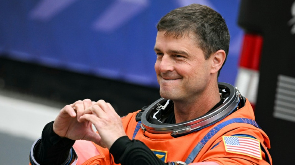  Astronauten benennen Mondkrater nach verstorbener Ehefrau von Missionsleiter 