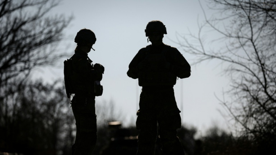 Juso-Chef kritisiert Pistorius f&uuml;r Wehrdienst-Pl&auml;ne und pocht auf Freiwilligkeit