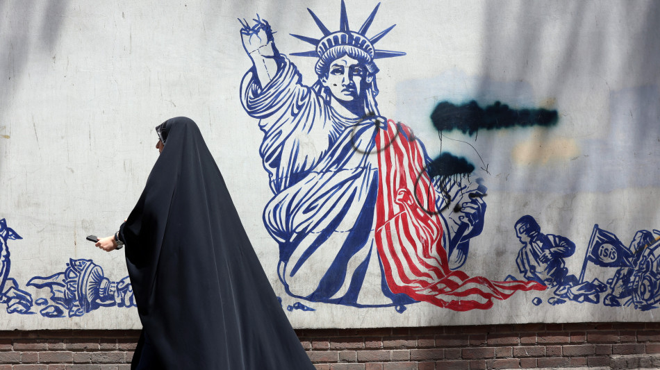  Usa impongono nuove sanzioni all'Iran, nel mirino anche la banca centrale 