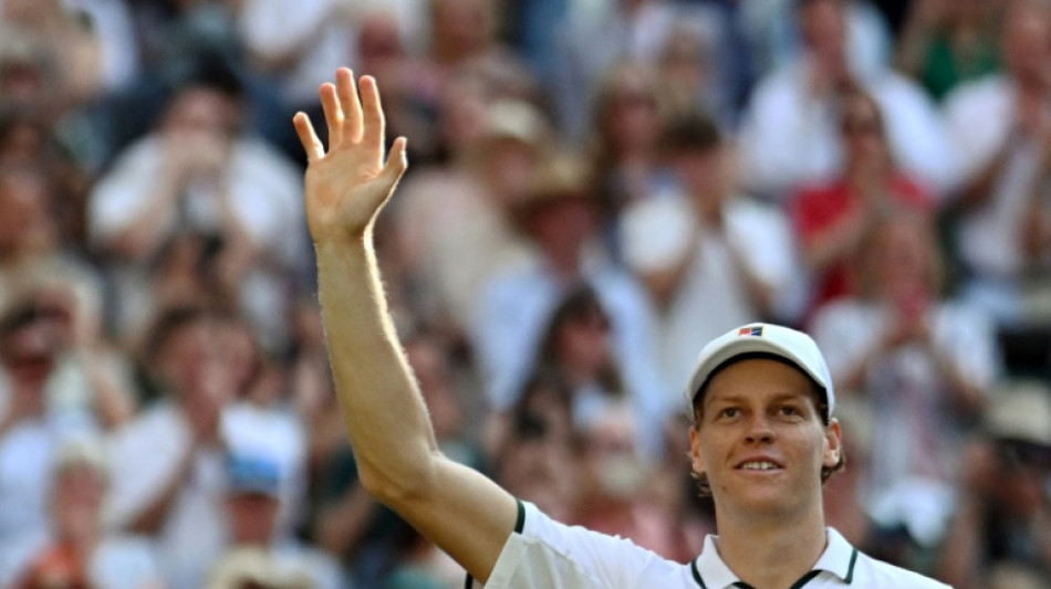  Sinner vence Djokovic e vai enfrentar Zverev na final de Wimbledon 