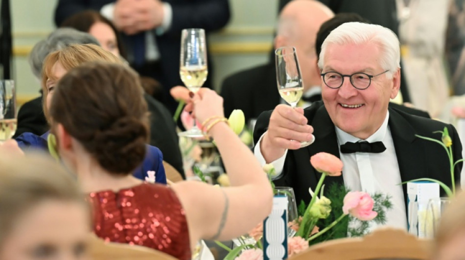  Steinmeier fordert mehr b&uuml;rgerschaftlichen Einsatz: "Unser Land braucht mehr Engagierte" 