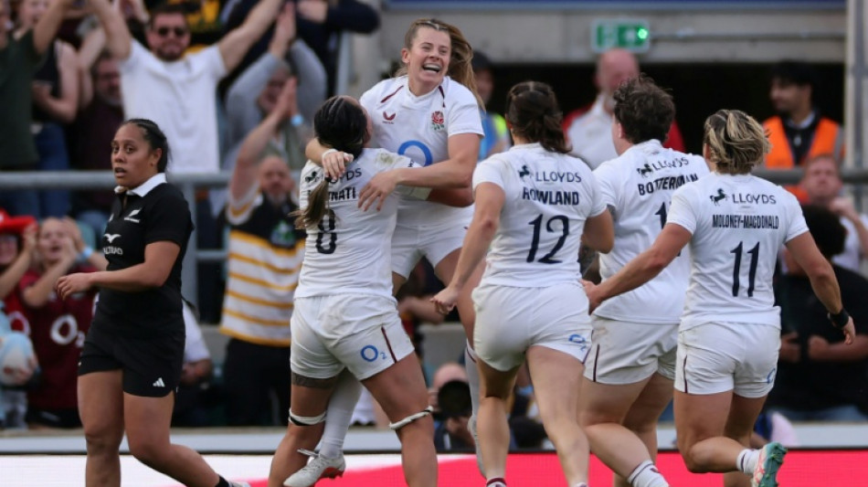  England women back to winning ways with last-gasp defeat of New Zealand 