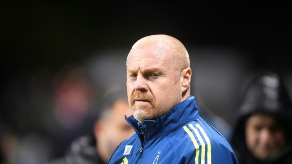  Nottingham Forest demite t&eacute;cnico Sean Dyche 