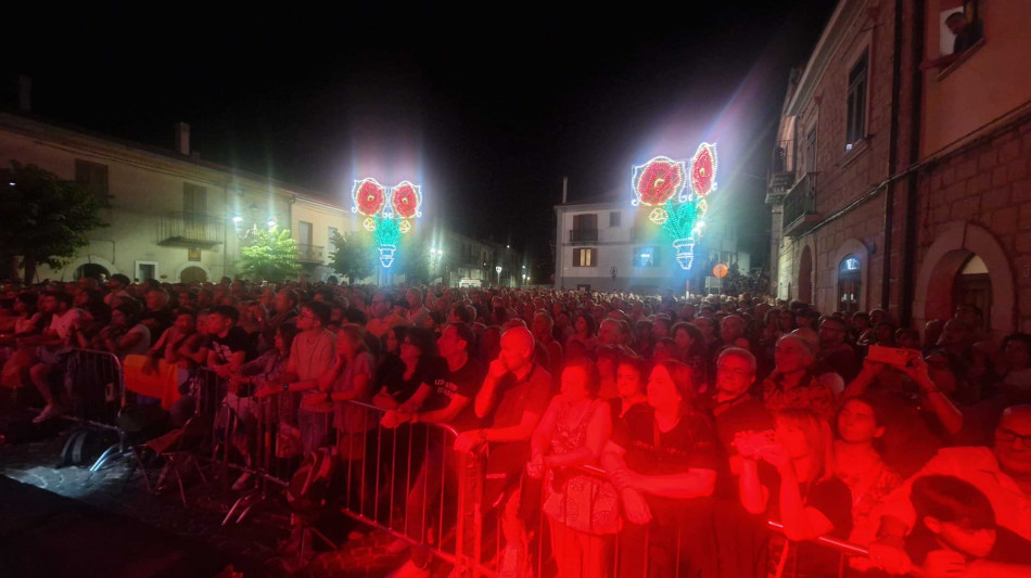  I Nomadi dedicano il concerto in Molise a Guccini, 'era il pi&ugrave; grande' 