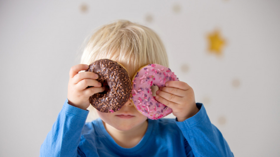  Rischio quadruplicato di asma per bambini che mangiano spesso cibi come snack e bibite 