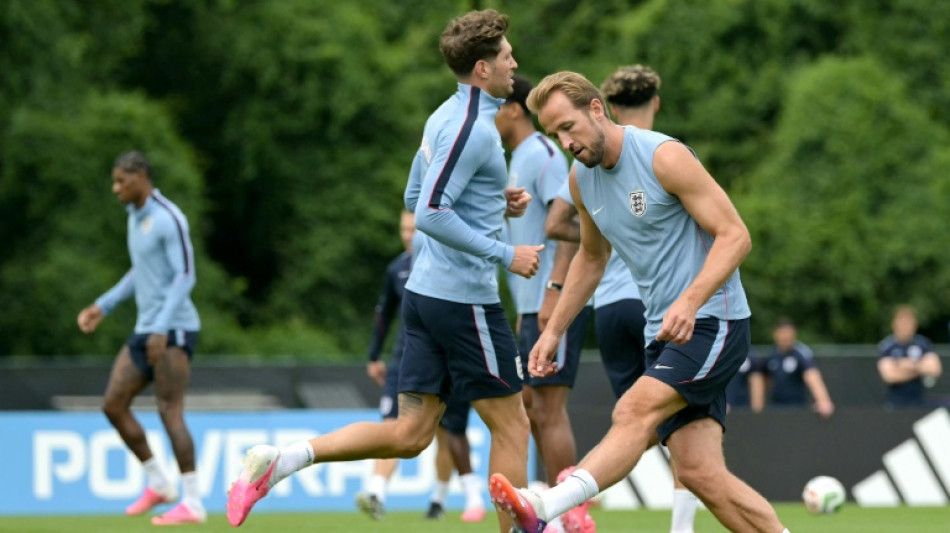  England, Ghana eye last 32 as Portugal look for lift-off 