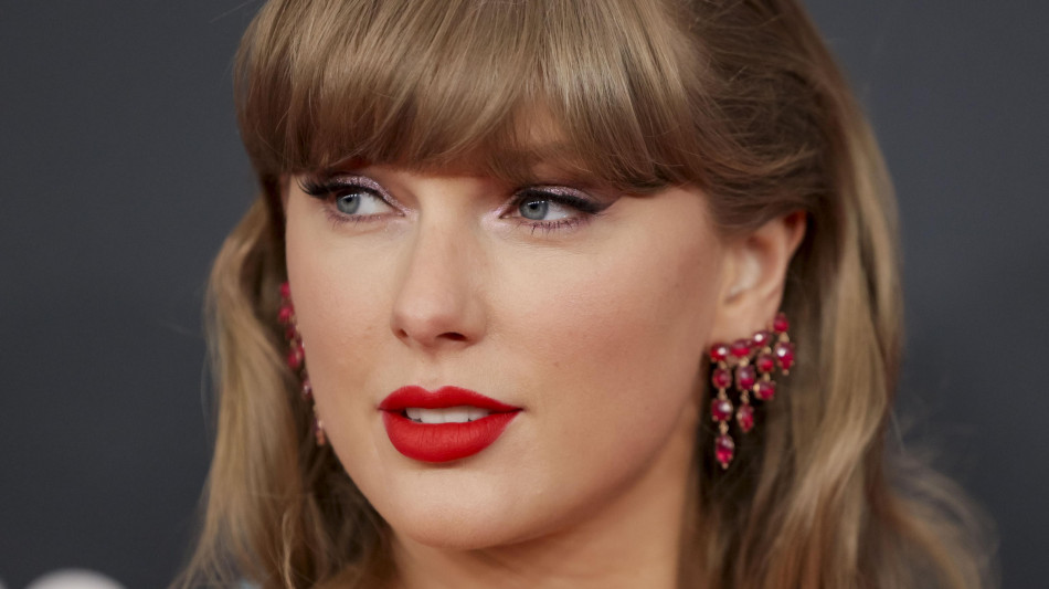  Dakota Johnson e Colin Farrell nel nuovo video di Taylor Swift 
