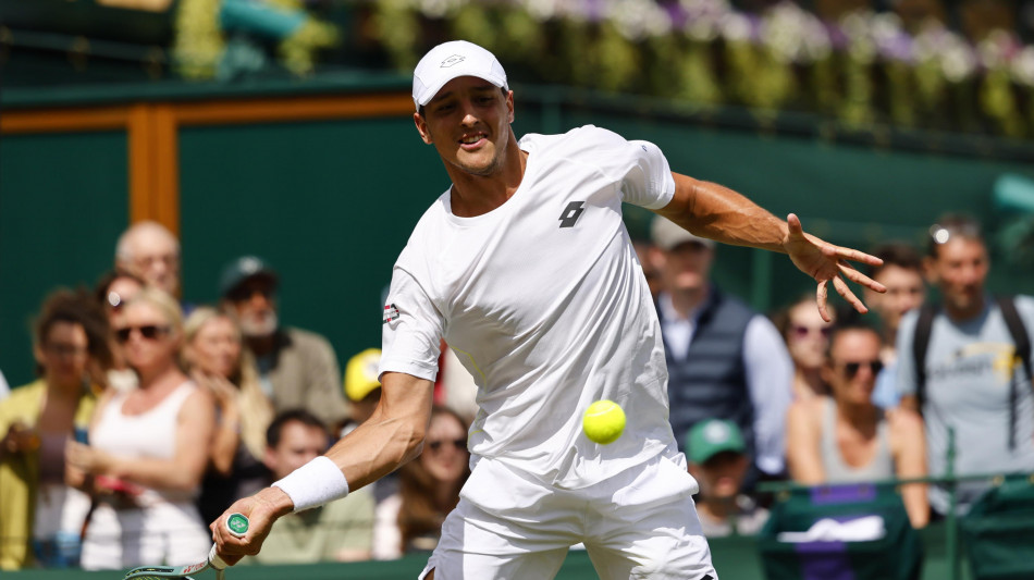 Wimbledon: anche Darderi al terzo turno