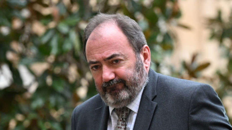 Covid: Braun lance un appel solennel &agrave; la vaccination, pas de d&eacute;cision sur l'obligation du port du masque