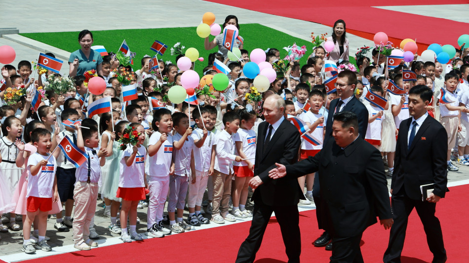 Kim, 'la Russia &egrave; la nostra amica e alleata pi&ugrave; onesta'