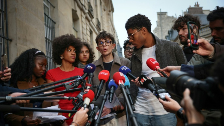  Crise lyc&eacute;enne: les pistes du gouvernement ne d&eacute;samorcent pas les appels &agrave; la mobilisation 