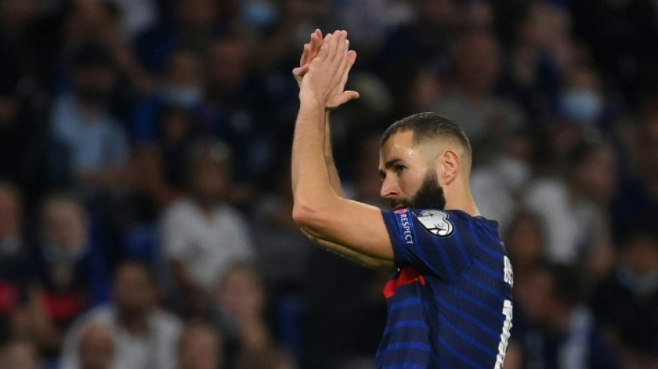 Foot: Karim Benzema annonce la "fin" de sa carri&egrave;re en &eacute;quipe de France