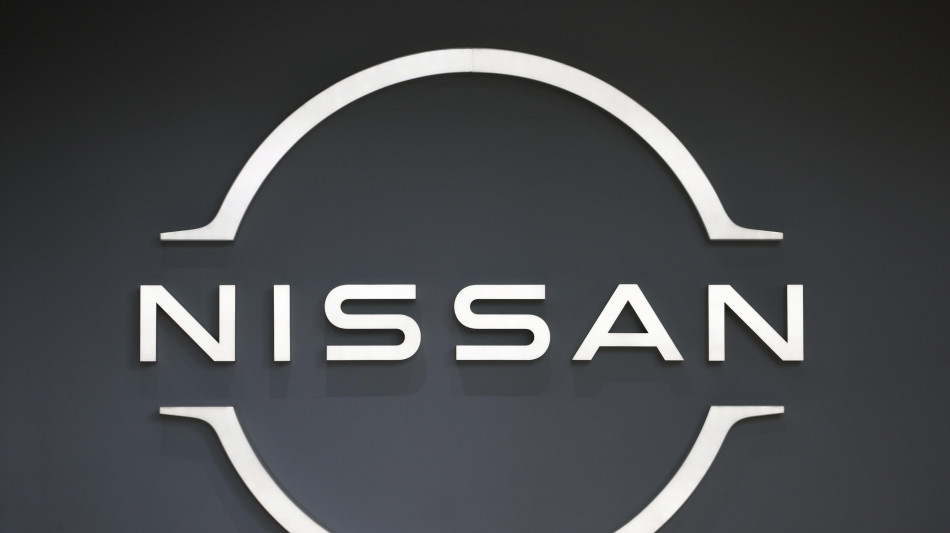  Nissan, rivede le stime, atteso utile operativo per 50 miliardi di yen 